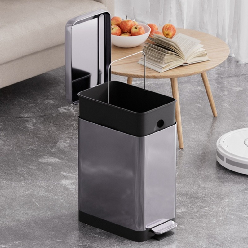 Cestino per Rifiuti in Acciaio - Kitchen Gadgets Luxury recensione e prezzo