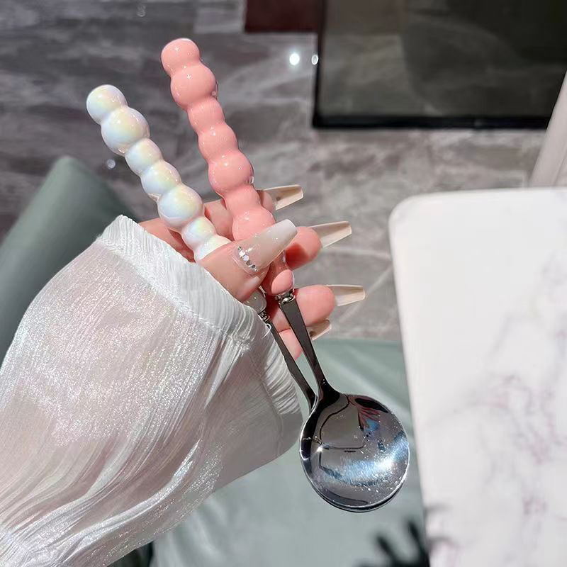 Cucchiaio con manico di perle  - Kitchen Gadgets Pakistan recensione e prezzo
